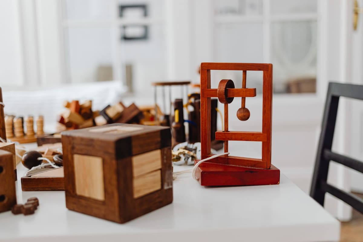 Quebra-cabeça de madeira